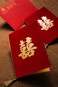 萬 芳